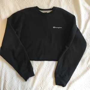 Cropped vintage Champion crewneck